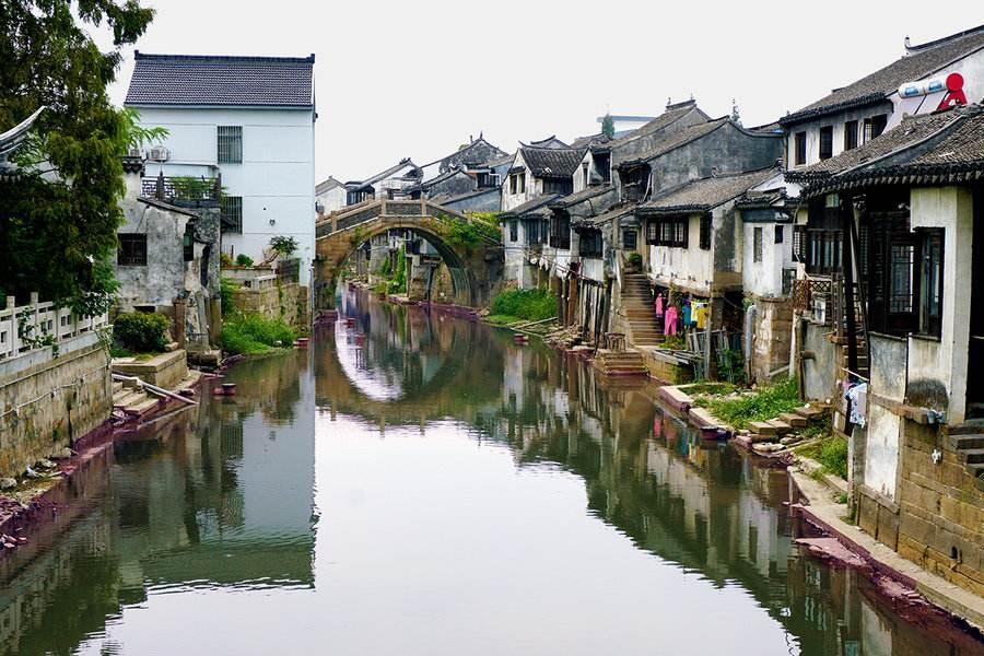 习近平总书记在省部级主要领导干部推动金融高质量发展专题研讨班开班式上的重要讲话强信心、明方向